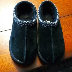 Ladies UGG slippers